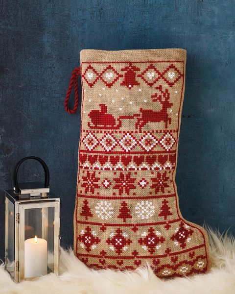 Hovedbilde Julesokk Rød jul 37 x 60 cm - broderipakke 